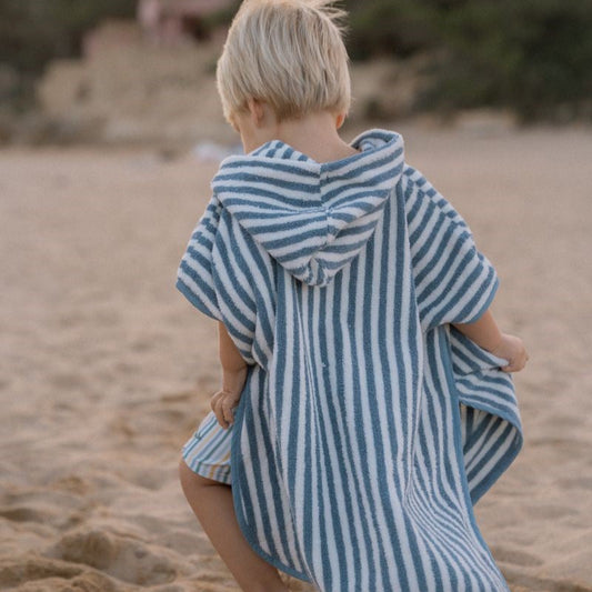 Poncho playa Ocean Sea Life azul - Little Dutch