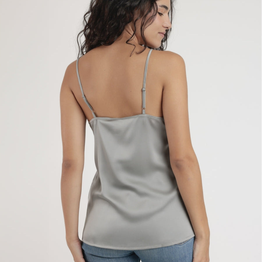 Camiseta perla tirante puntilla escote - Admas