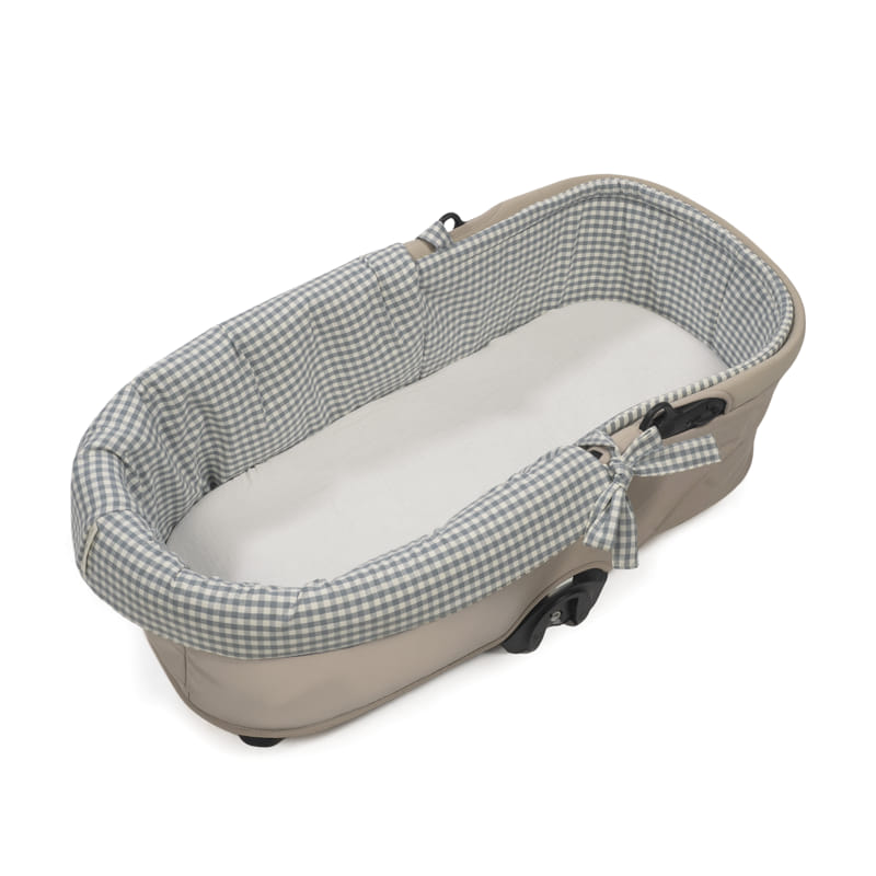 Cubre Cuco Dual + funda colchón Praliné Vichy Matcha - Walking Mum