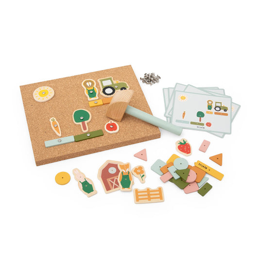 Juego creativo con martillo de madera granja - Trixie