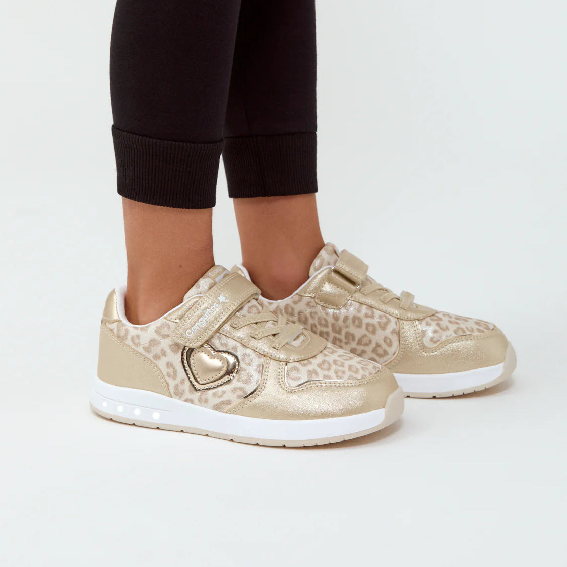 Tenis Deportivos Barefoot Luz Leopardo Dorada - Conguitos