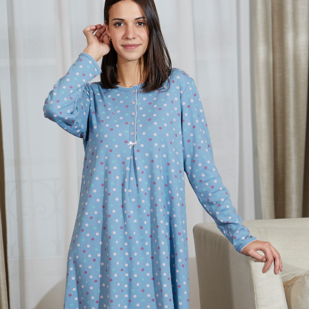 Camisón flores azules Cue