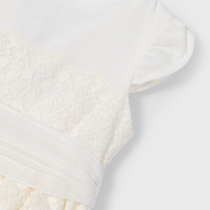 Vestido detalle encaje con fajín Mayoral