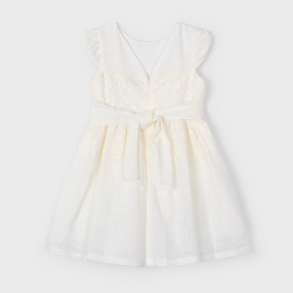Vestido detalle encaje con fajín Mayoral