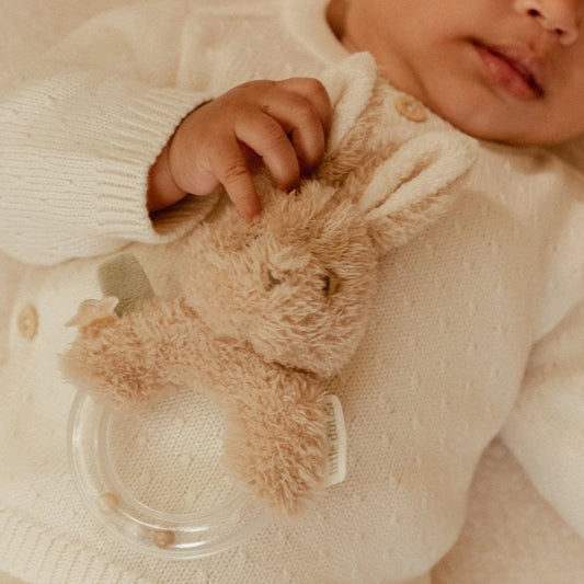 Sonajero anillo Conejito Newborn Narural - Little Dutch