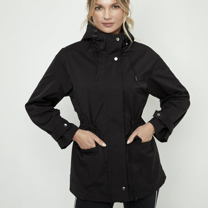 Cazadora Impermeable Negra by Pilar Rubio – Selmark