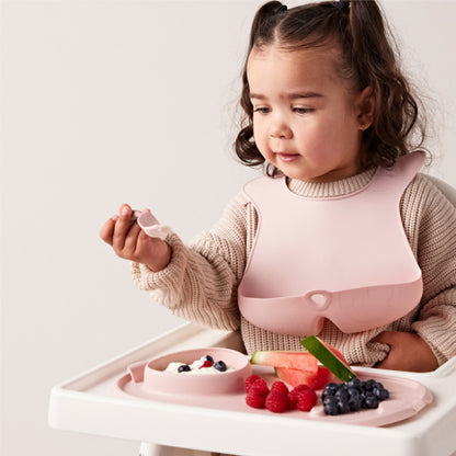 Bandeja silicona Roll + Go con cuchara Blush - B.Box